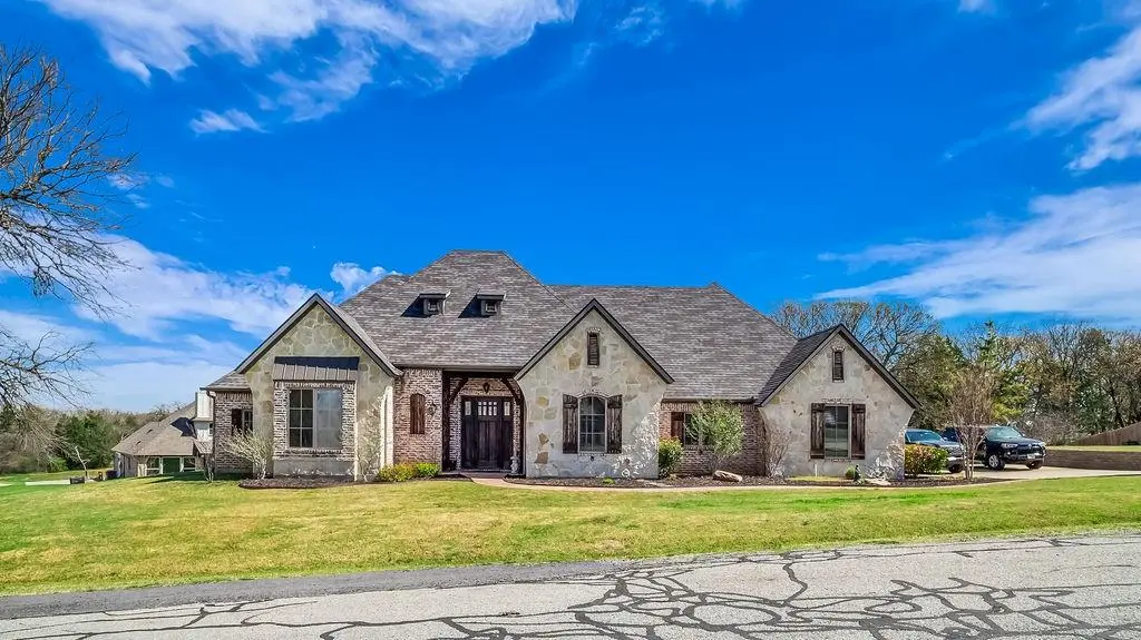 138 Tananger Springs Drive, Denison, TX 75021