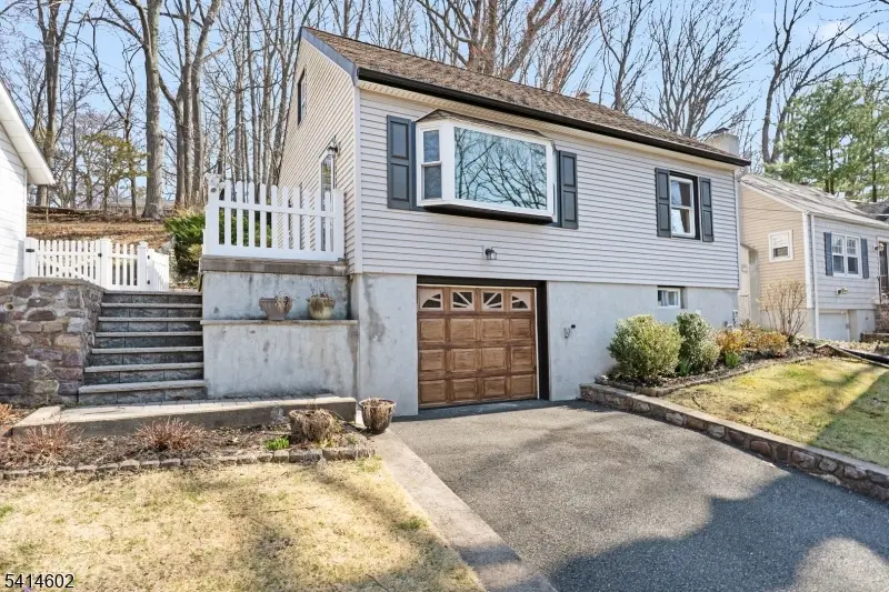 83 Chestnut Hill Drive West, Denville Twp., NJ 07834