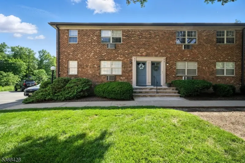 19 Savage Rd U24 C8 #8, Denville Twp., NJ 07834