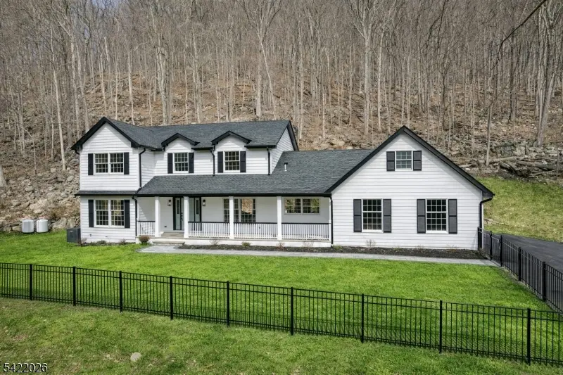 146 Rockaway Rd, Tewksbury Twp., NJ 08833