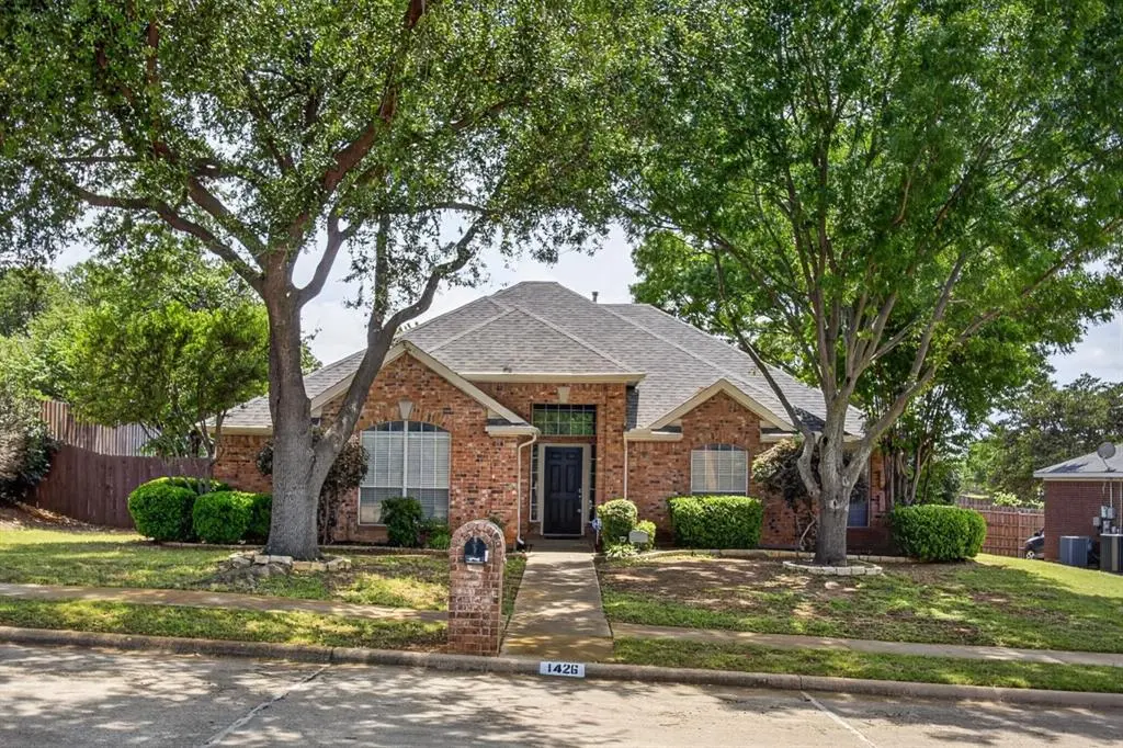 1426 Flamingo Drive, Lewisville, TX 75077