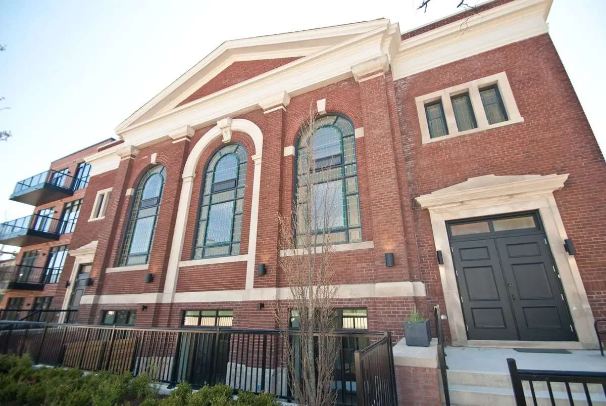 14 Dewhurst BLVD #305, Toronto E03, ON M4J 3H9