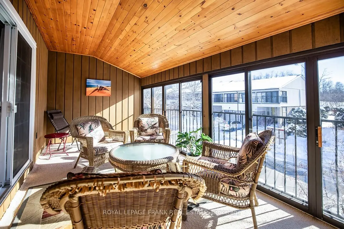 433 May ST #9, Brock, ON L0K 1A0