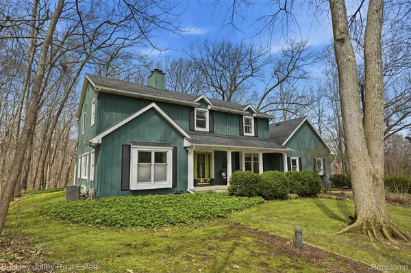 539 Bonnie CIR, Marion Township, MI 48843