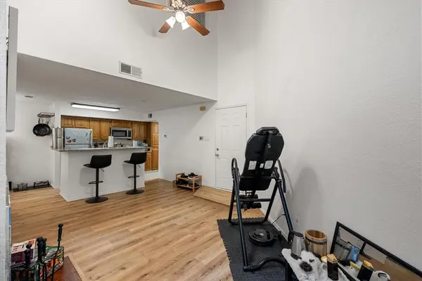 2307 Balsam Drive #L205, Arlington, TX 76006