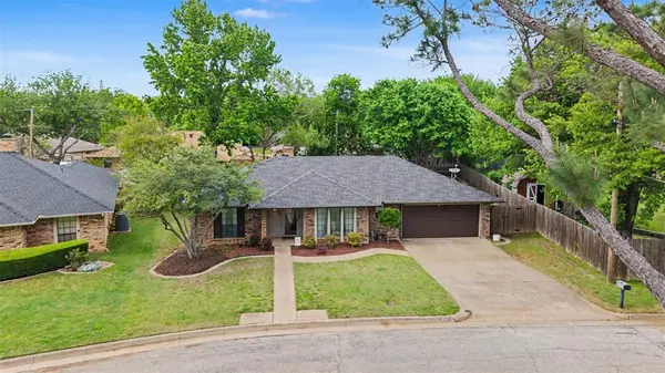 3501 Jasmine Trail, Arlington, TX 76017