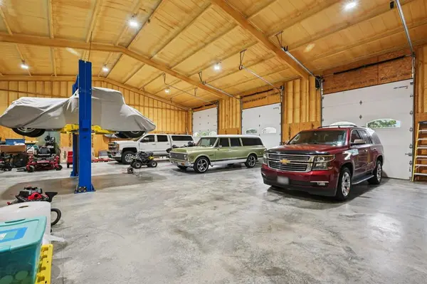 1143 Rs County Road 2300, Emory, TX 75440