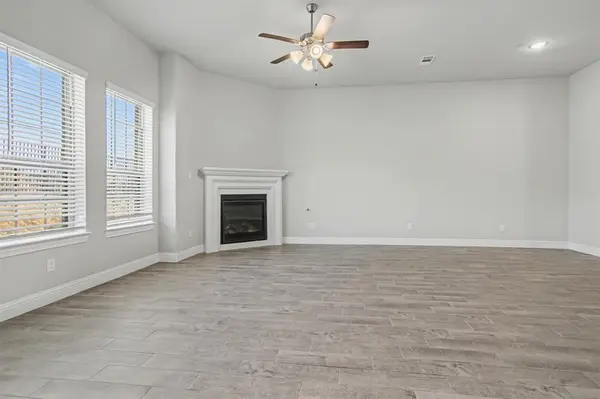 209 Suma Drive, Euless, TX 76040