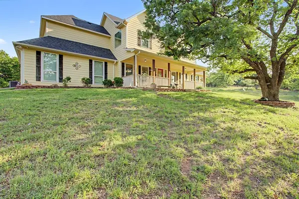 203 Saddle Ridge Court, Springtown, TX 76082