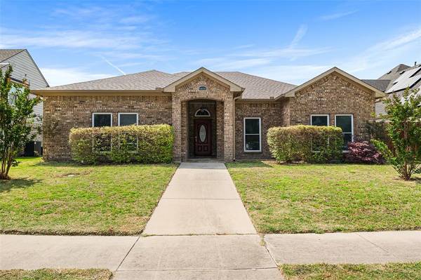 8406 Willowbrook Drive, Rowlett, TX 75088