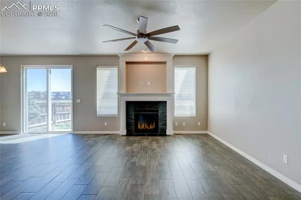 10658 Abrams DR, Colorado Springs, CO 80925