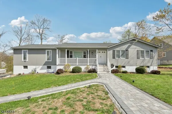 24 Yacht Club Dr, Jefferson Twp., NJ 07849