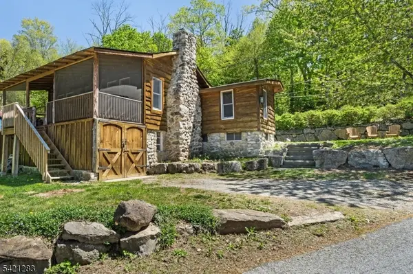 107 Cedar Dr, Andover Twp., NJ 07860