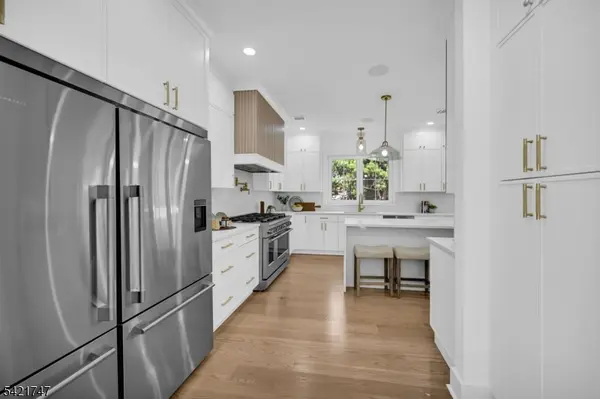 15 Orchard Ln, Livingston Twp., NJ 07039