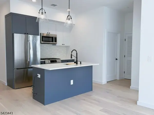 425 3Rd St #315, Jersey City, NJ 07302