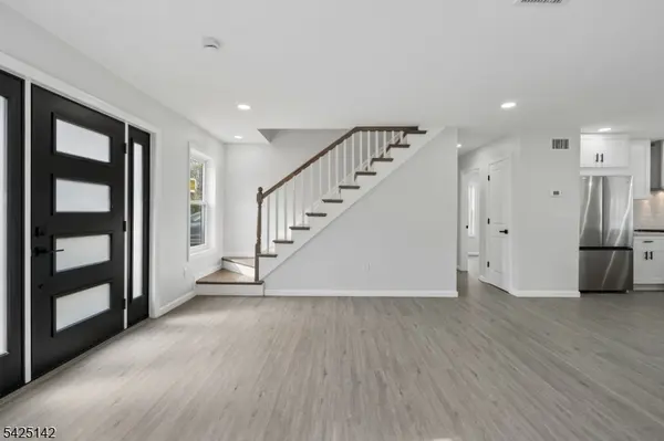 26 Hunterdon Rd, West Orange Twp., NJ 07052