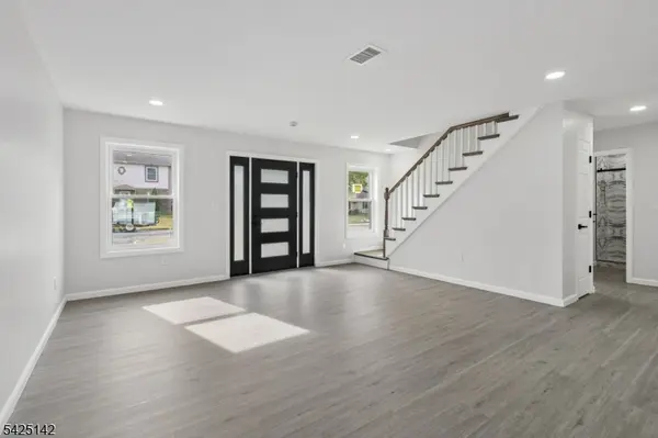 26 Hunterdon Rd, West Orange Twp., NJ 07052