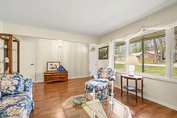 1726 Pinnacle DR SW, City Of Wyoming, MI 49519