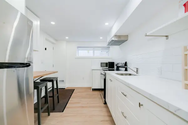 69 Searle AVE #Basement bachelor unit, Toronto C06, ON M3H 4A6