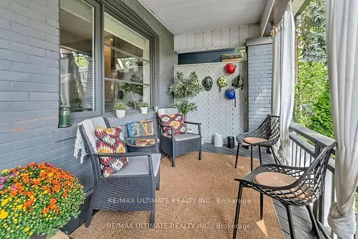 10 Oakdene CRES, Toronto E03, ON M4J 4H9