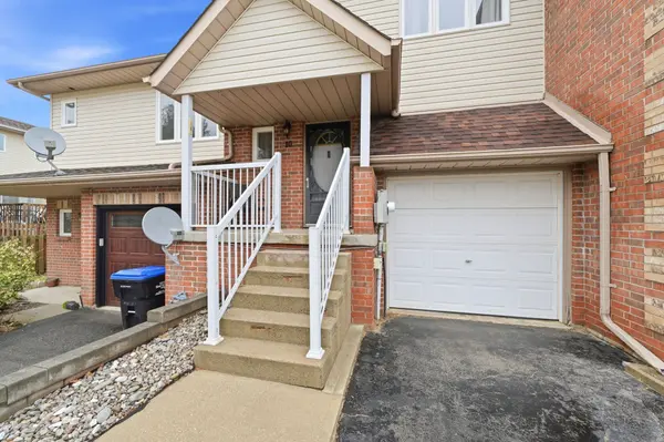 10 Parkside CRES, Essa, ON L0M 1B3