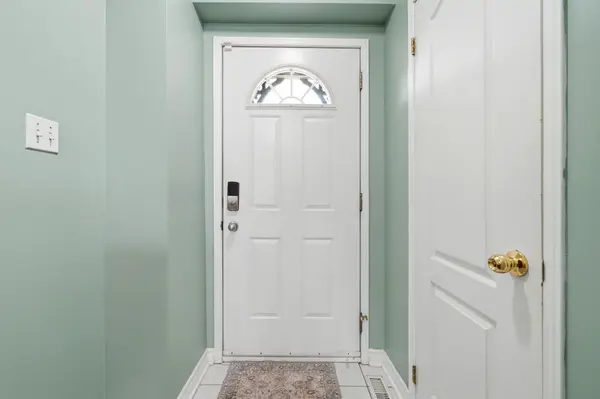 10 Parkside CRES, Essa, ON L0M 1B3