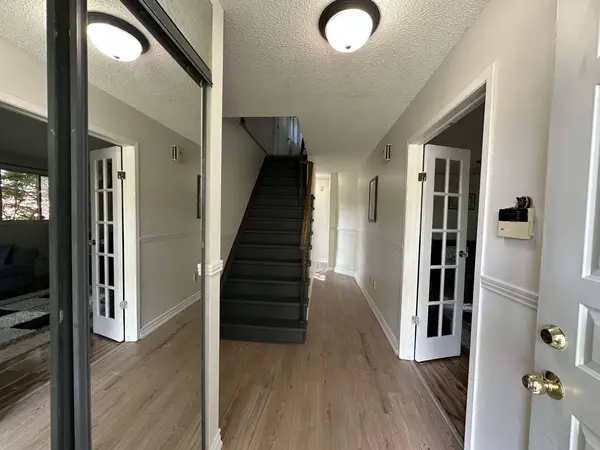 257 London RD, Newmarket, ON L3Y 6L3