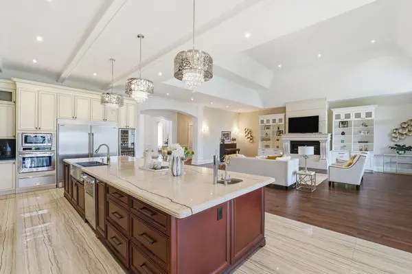 37 Greenan RD, Whitchurch-stouffville, ON L4A 3H7