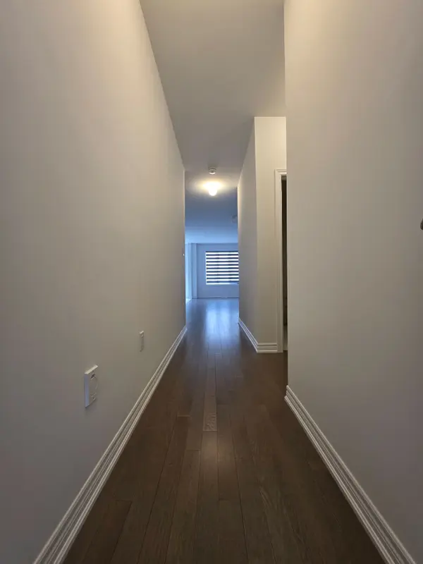 68 Singhampton RD, Vaughan, ON L4H 3Y5