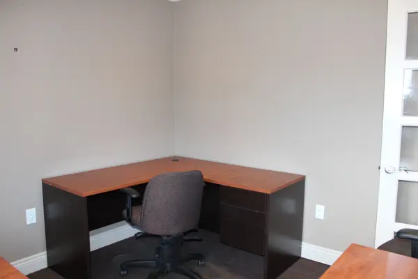 117 Wellington ST E #2C, Aurora, ON L4G 1H9