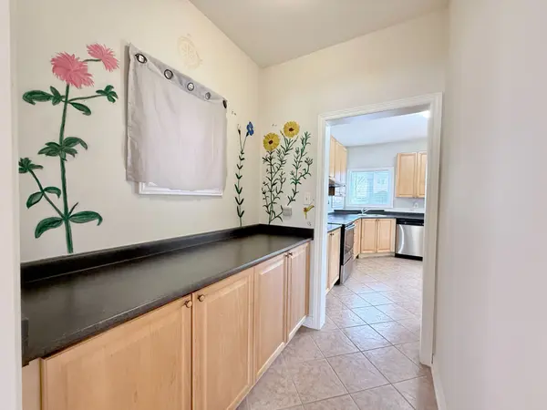 123 Selwyn RD, Richmond Hill, ON L4E 5E3