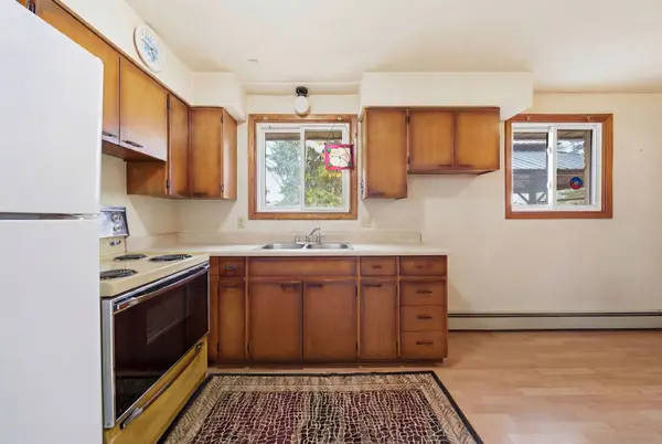 3149 Barrie Hill RD, Springwater, ON L4M 4S4