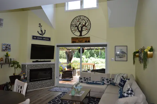 41 Laguna Pkwy #Unit 8, Ramara, ON L0K 1B0