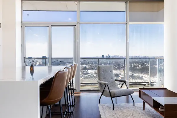 105 The Queensway AVE #3410, Toronto W01, ON M6S 5B5