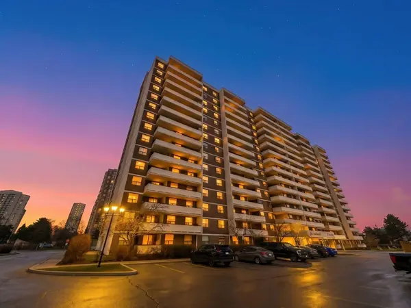 3 Lisa ST #506, Brampton, ON L6T 4A2