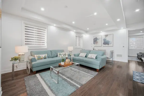 38 Blackberry Valley CRES, Caledon, ON L7C 3Z9