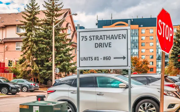 75 Strathaven DR #46, Mississauga, ON L5R 3W1
