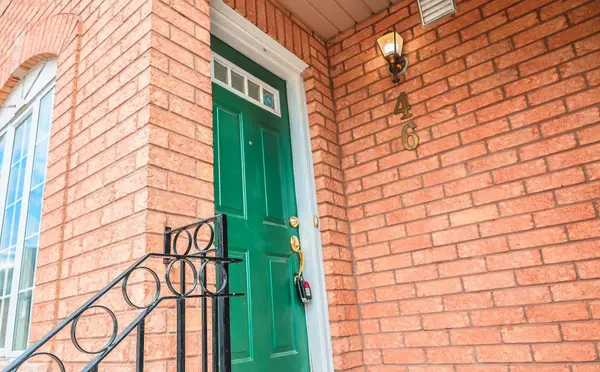 75 Strathaven DR #46, Mississauga, ON L5R 3W1