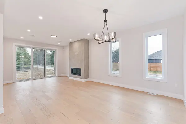 5 Boynton CT, Blue Mountains, ON N0H 2P0