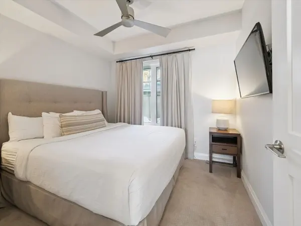 1869 Muskoka Road 118 W HWY #BTVE104, Muskoka Lakes, ON P1L 1W8