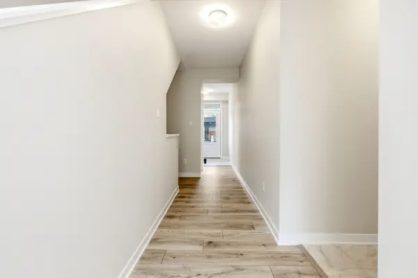 418 Les Emmerson DR, Barrhaven, ON K2J 4J4