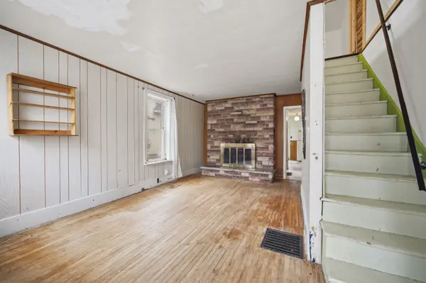 88 Charles ST, Carleton Place, ON K7C 2Y3