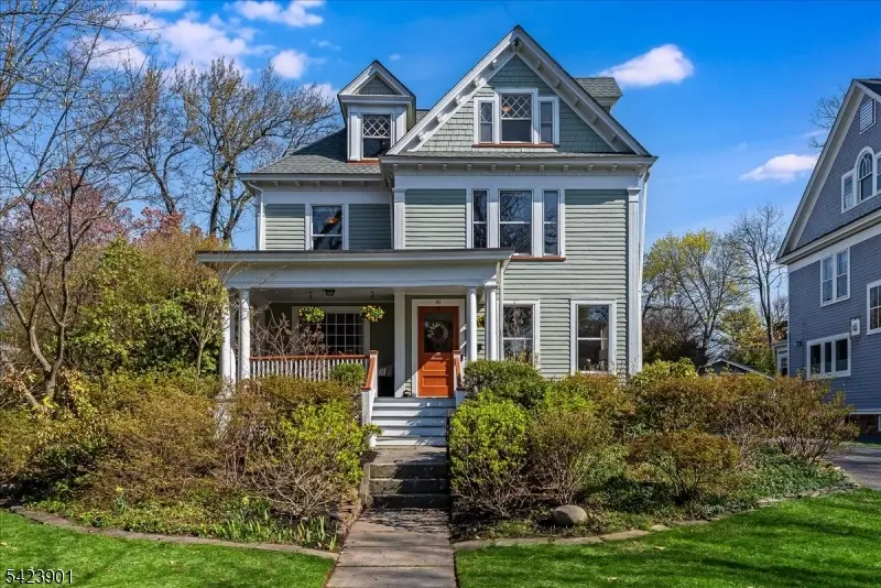 41 Oakwood Ave, Montclair Twp., NJ 07043