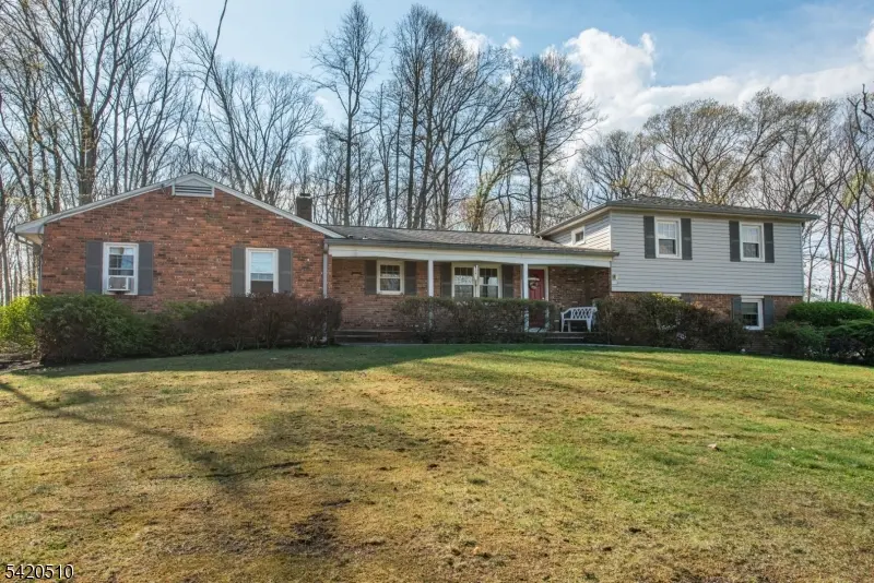 320 Reynolds Ave, Parsippany-troy Hills Twp., NJ 07054