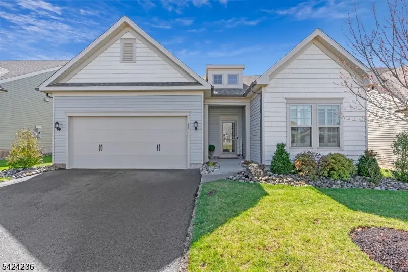 31 Tate Road, Raritan Twp., NJ 08822