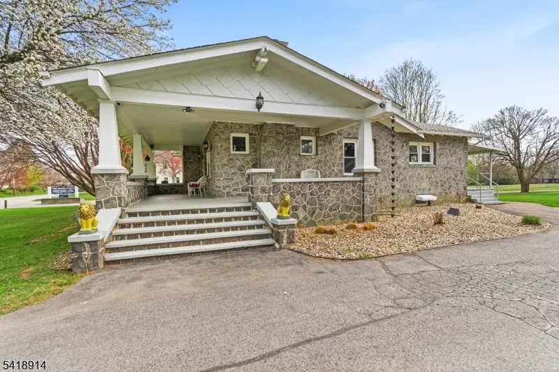 1316 Belvidere Rd, Lopatcong Twp., NJ 08865