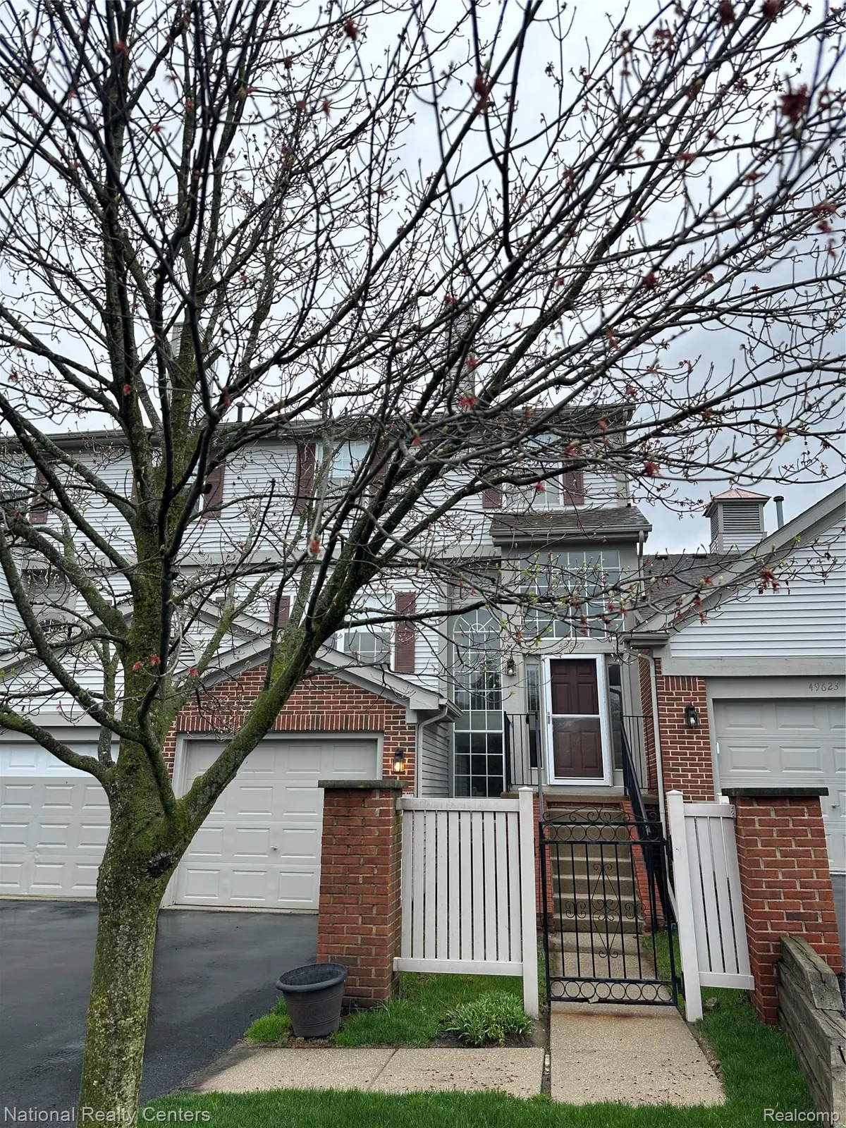 49627 Draper CIR, Plymouth Charter Township, MI 48170