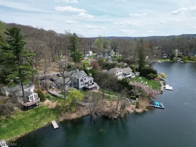 34 N Shore Trl, Sparta Twp., NJ 07871