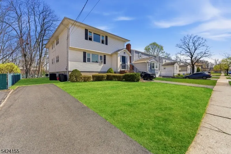 425 Midland Ave, Pompton Lakes Boro, NJ 07442