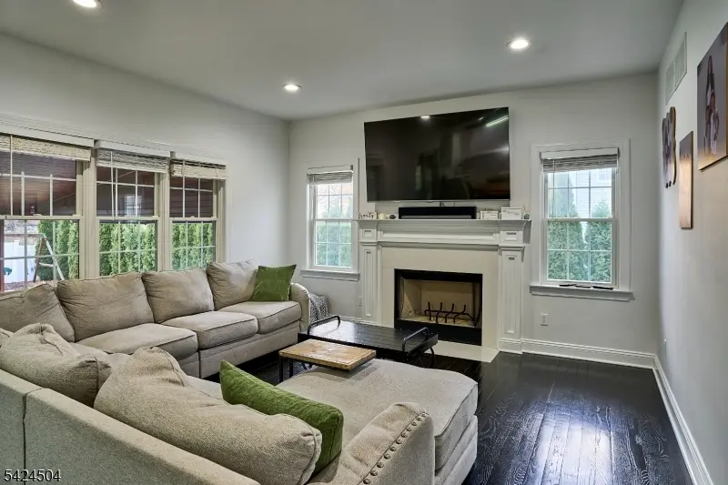 64 Colonial Woods Dr, West Orange Twp., NJ 07052